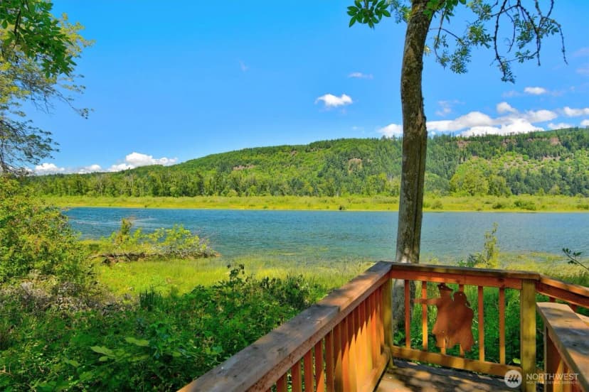 Property photo for 347 E Birnie Slough Road, Cathlamet photo 4