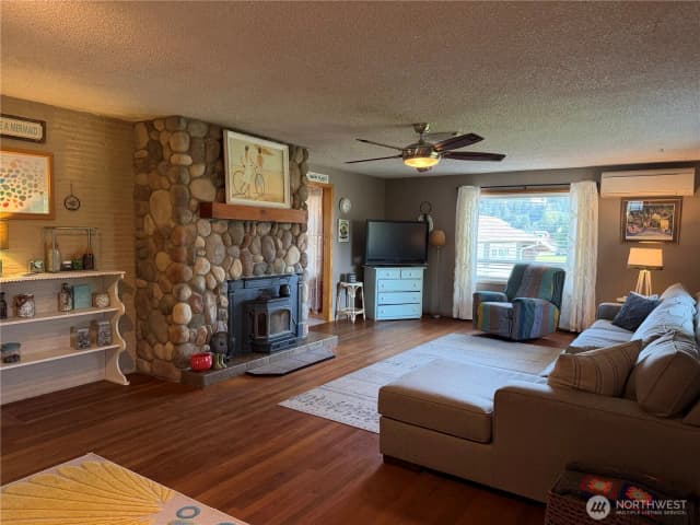 Property photo for 361 Second Avenue, Forks photo 5
