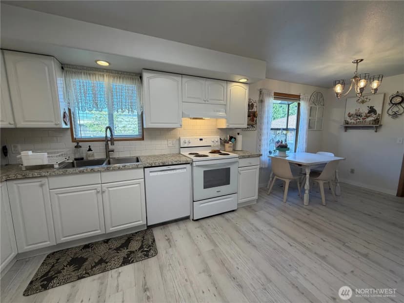 Property photo for 361 Second Avenue, Forks photo 8