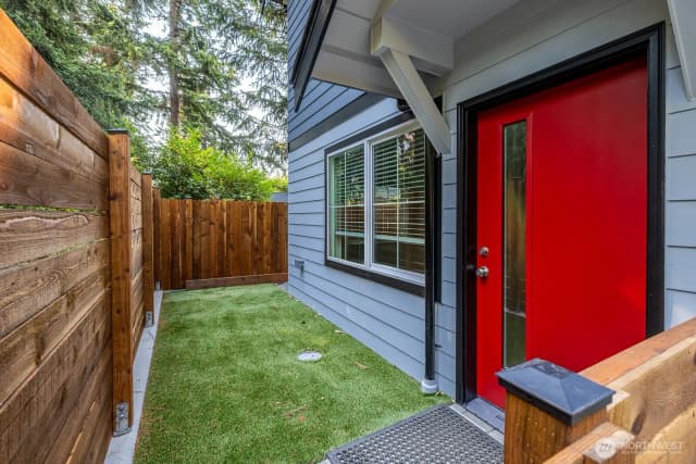 Property photo for 13730 Stone Avenue N, Seattle