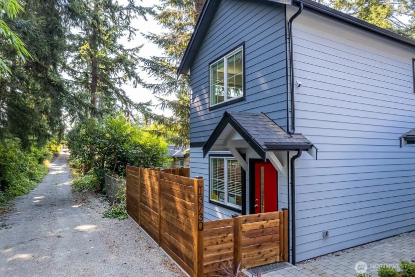 Property photo for 13730 Stone Avenue N, Seattle photo 17