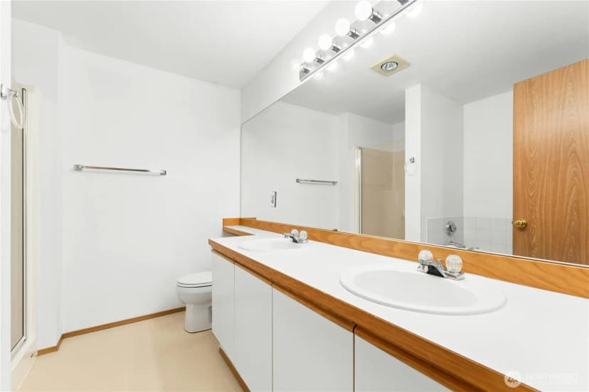 Property photo for 23326 55th Avenue S #11-1, Kent photo 17