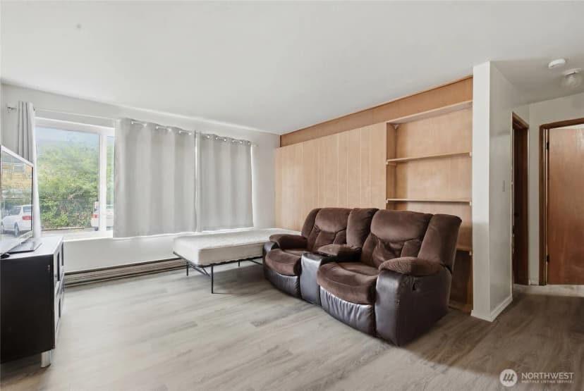 Property photo for 4803 S Henderson Street, Seattle photo 7