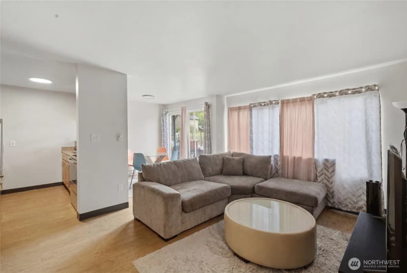 Property photo for 4803 S Henderson Street, Seattle photo 12