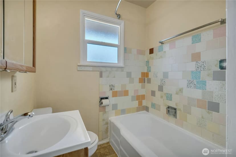 Property photo for 4613 S 125th Street Se, Tukwila photo 32