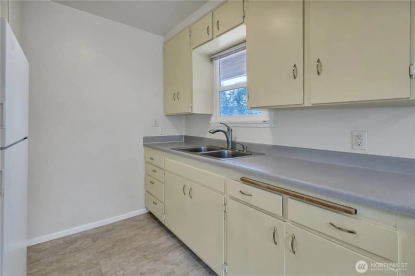Property photo for 4613 S 125th Street Se, Tukwila photo 28