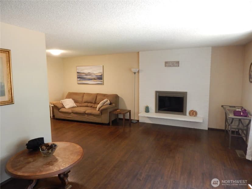 Property photo for 522 Penguin Court Se, Lacey photo 2