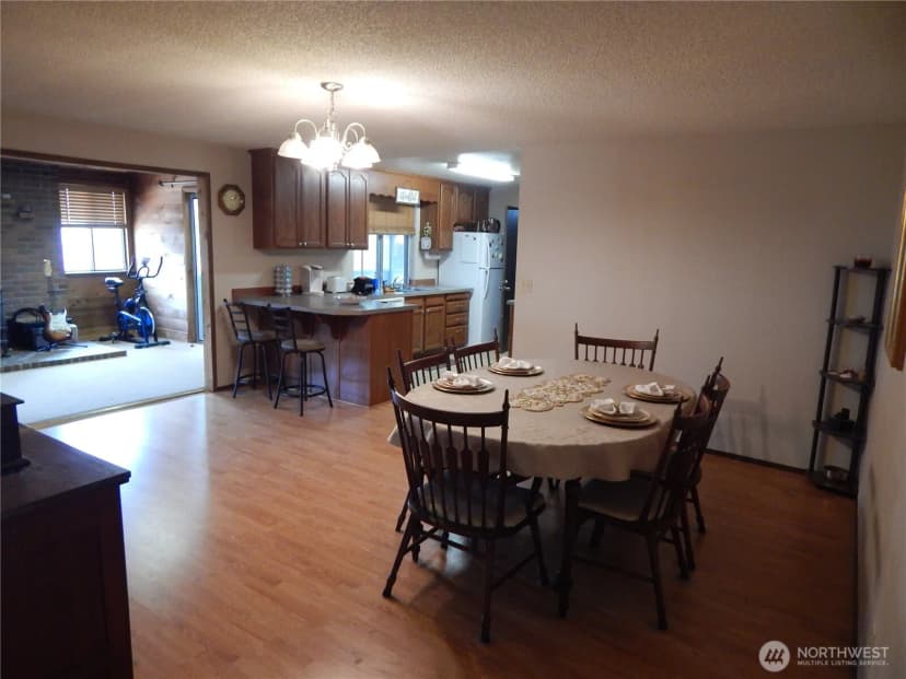 Property photo for 522 Penguin Court Se, Lacey photo 5