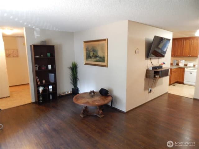 Property photo for 522 Penguin Court Se, Lacey photo 4