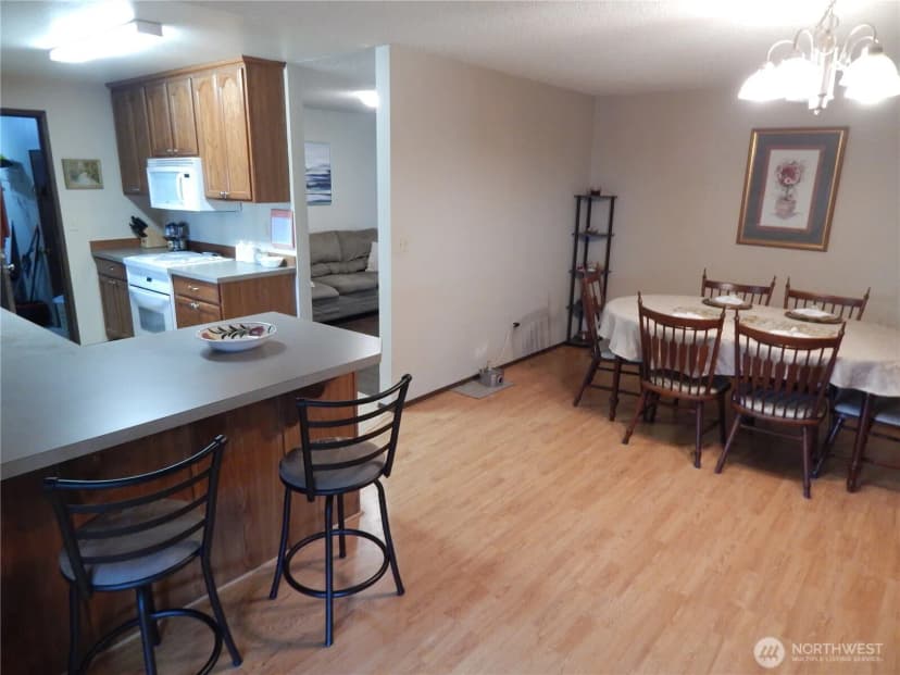 Property photo for 522 Penguin Court Se, Lacey photo 9