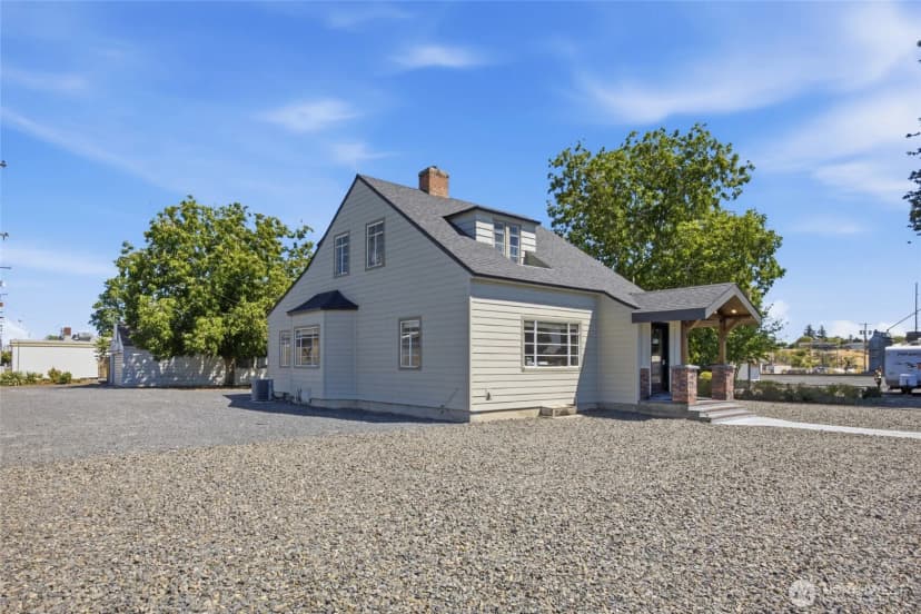 Property photo for 123 2nd Avenue Sw, Ephrata photo 3