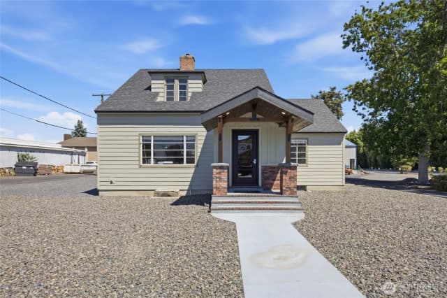 Property photo for 123 2nd Avenue Sw, Ephrata