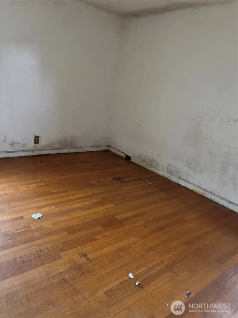 Property photo for 9208 17th Avenue Sw, Seattle photo 6