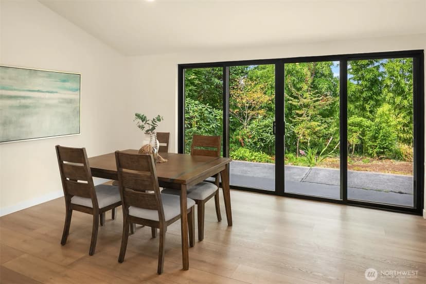 Property photo for 5 151st Place Se, Bellevue photo 12