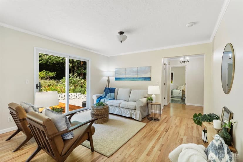 Property photo for 98346 Jefferson Point Road Ne, Kingston photo 10