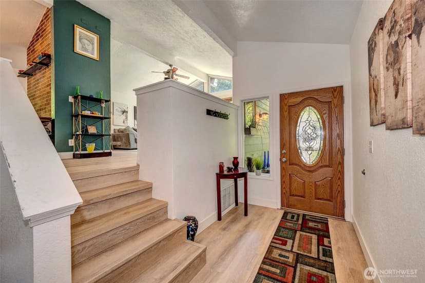 Property photo for 21220 Shell Valley Road, Edmonds photo 3