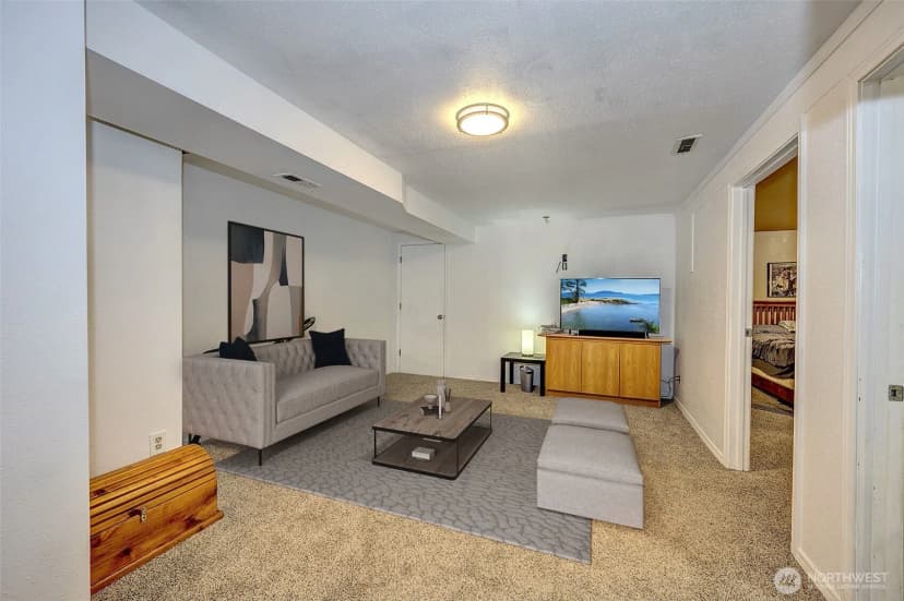 Property photo for 21220 Shell Valley Road, Edmonds photo 17