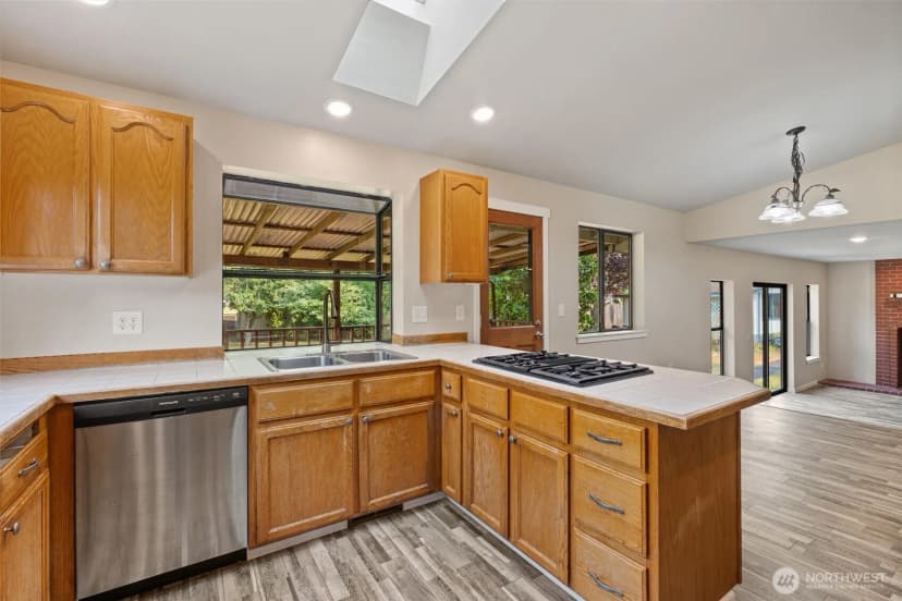 Property photo for 703 Salmon Run Street, Sultan photo 6
