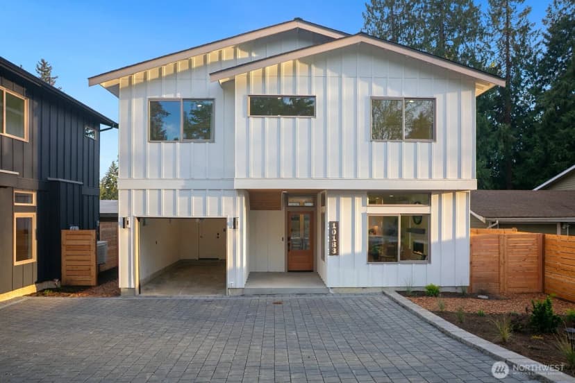 Property photo for 10183 Ne 112th Place, Kirkland photo 27