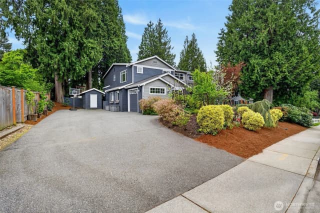 Property photo for 11419 Ne 100th Street, Kirkland photo 3
