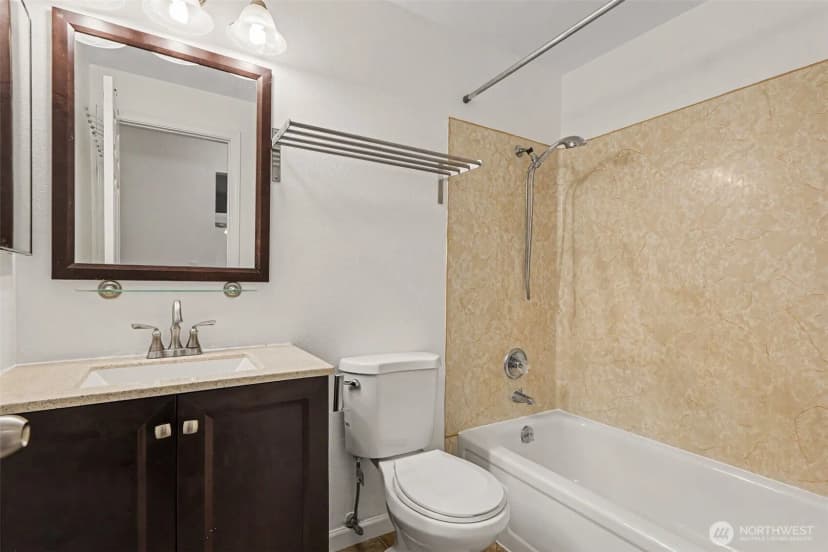 Property photo for 1420 153rd Ave Ne #3702, Bellevue photo 13