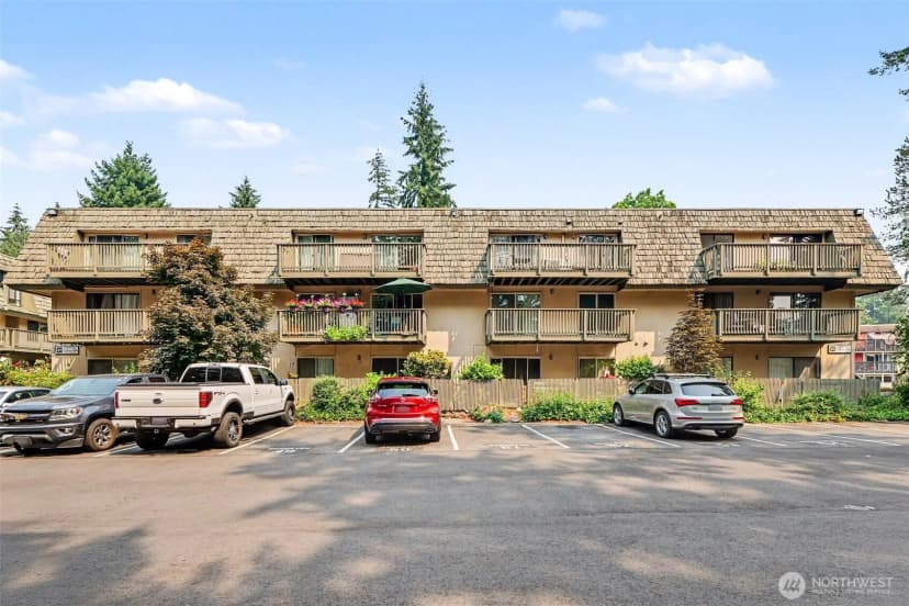 Property photo for 1420 153rd Ave Ne #3702, Bellevue photo 22