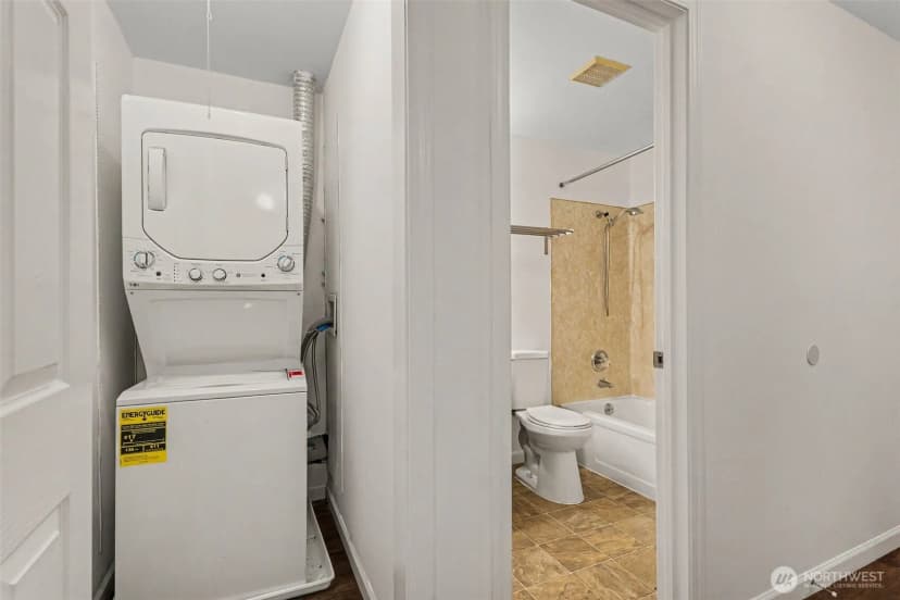 Property photo for 1420 153rd Ave Ne #3702, Bellevue photo 16