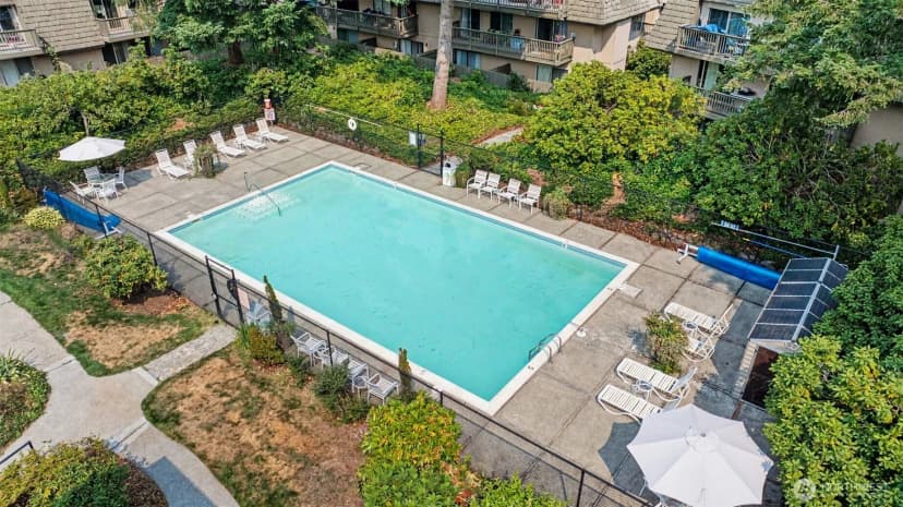 Property photo for 1420 153rd Ave Ne #3702, Bellevue photo 21