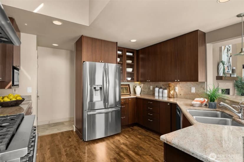 Property photo for 4622 57th Avenue Sw, Seattle photo 17