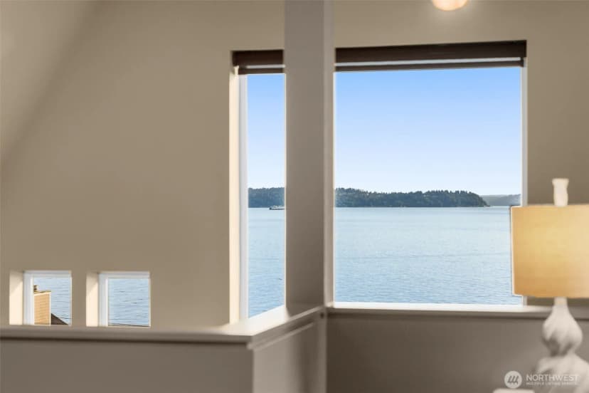 Property photo for 4622 57th Avenue Sw, Seattle photo 9