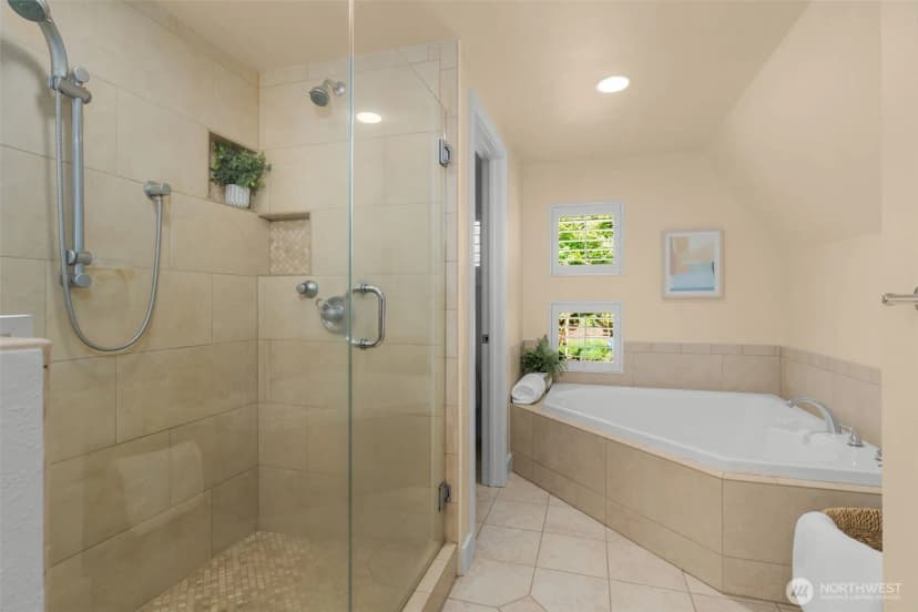 Property photo for 4622 57th Avenue Sw, Seattle photo 24