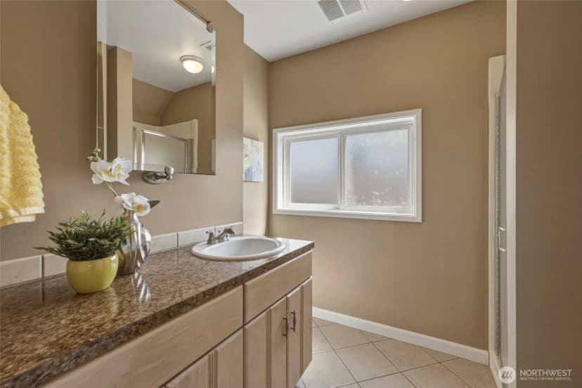 Property photo for 1120 3rd Street, Cosmopolis photo 11