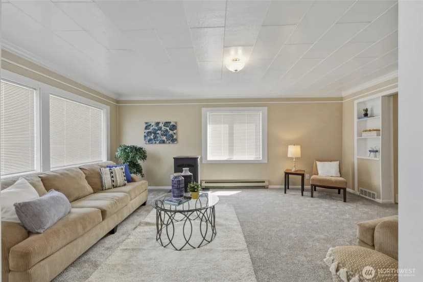Property photo for 1120 3rd Street, Cosmopolis photo 2