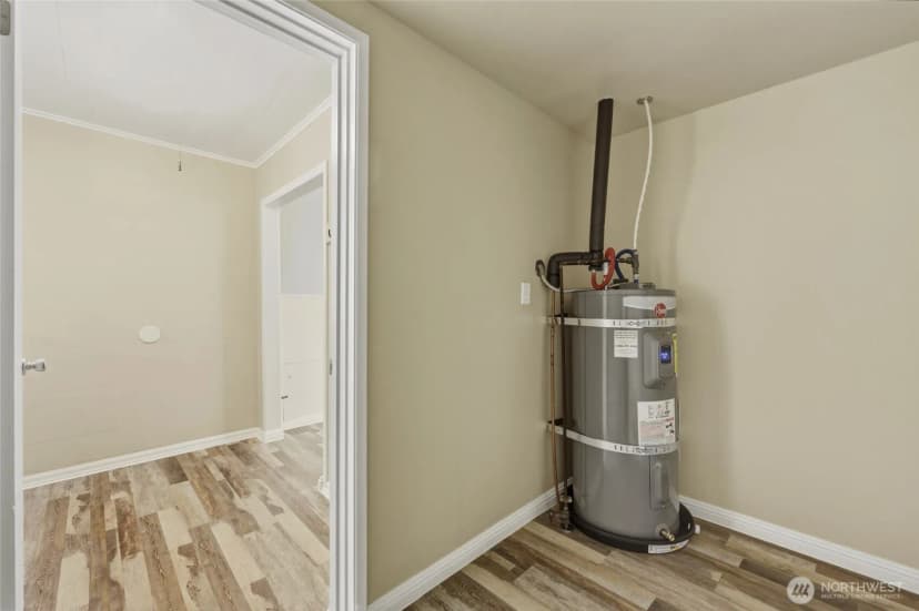 Property photo for 1120 3rd Street, Cosmopolis photo 35