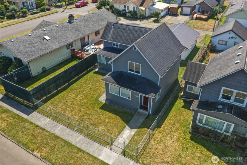 Property photo for 1120 3rd Street, Cosmopolis photo 30
