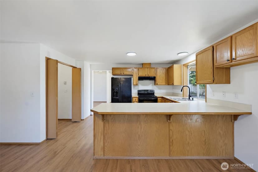 Property photo for 15012 2nd Avenue E, Tacoma photo 10