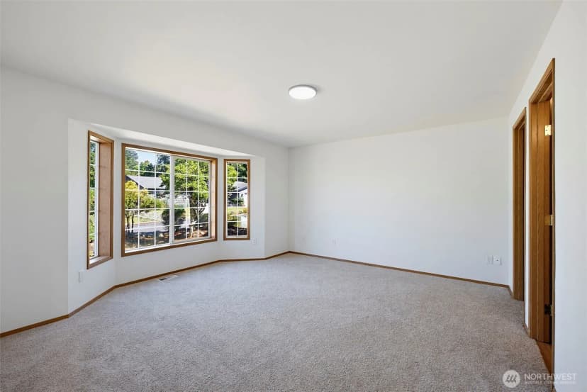 Property photo for 15012 2nd Avenue E, Tacoma photo 14