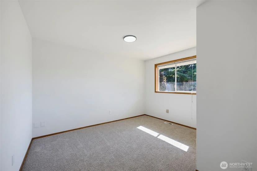 Property photo for 15012 2nd Avenue E, Tacoma photo 19