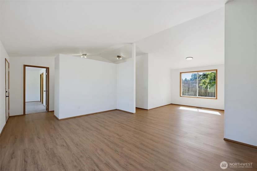 Property photo for 15012 2nd Avenue E, Tacoma photo 7
