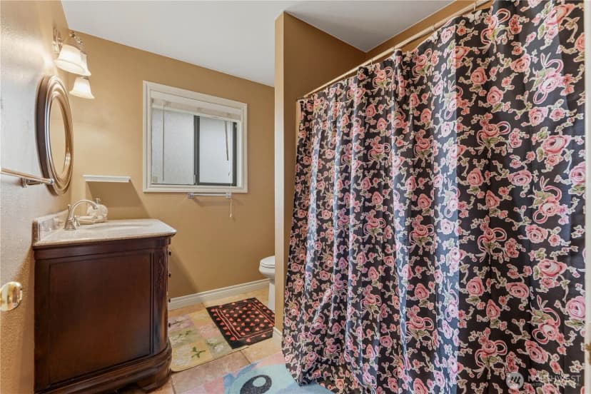 Property photo for 1690 Eastmont Avenue, East Wenatchee photo 21