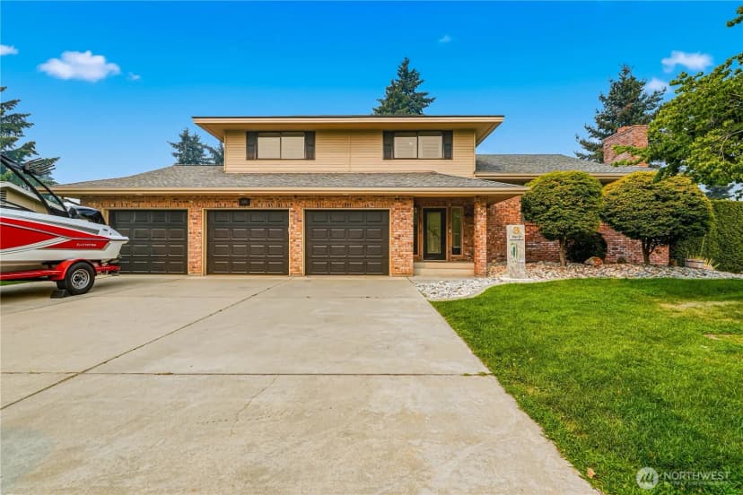Property photo for 1690 Eastmont Avenue, East Wenatchee photo 3