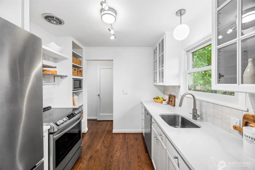 Property photo for 4908 S Snoqualmie Street, Seattle photo 12