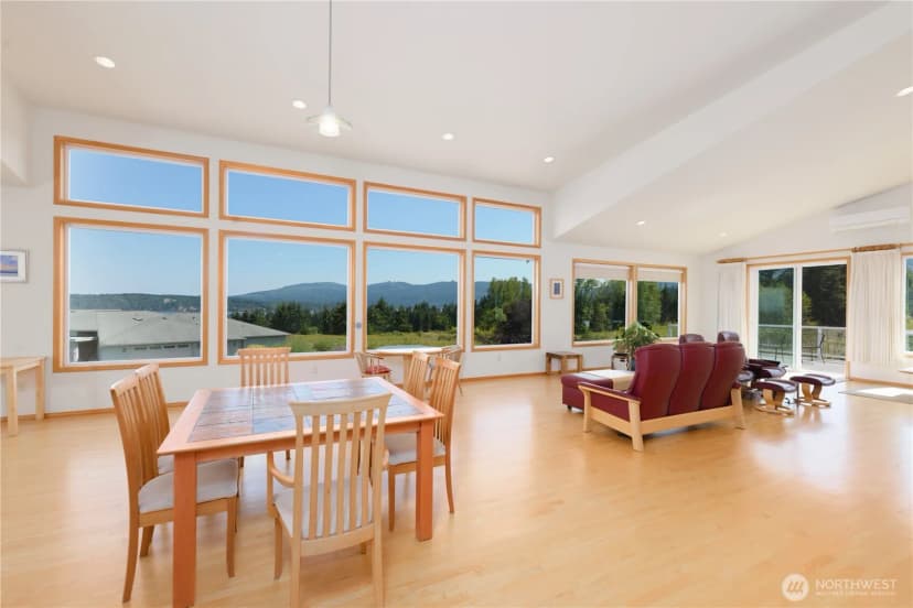 Property photo for 160 Mariners View Court, Sequim photo 7