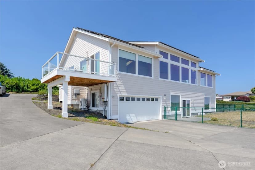 Property photo for 160 Mariners View Court, Sequim photo 36