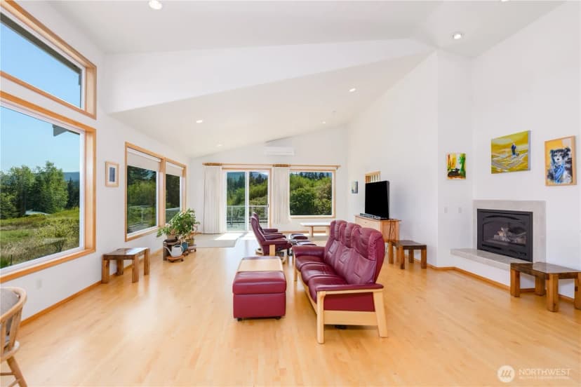 Property photo for 160 Mariners View Court, Sequim photo 8
