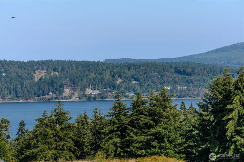 Property photo for 160 Mariners View Court, Sequim photo 12