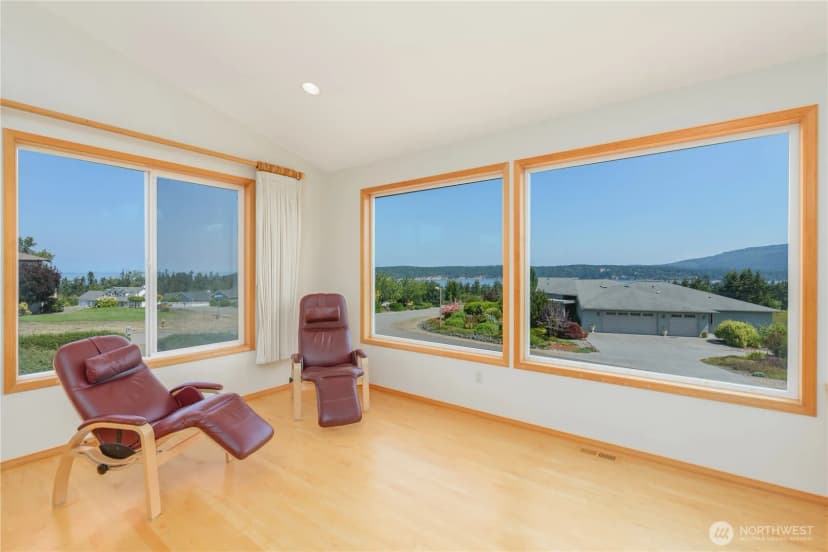 Property photo for 160 Mariners View Court, Sequim photo 22