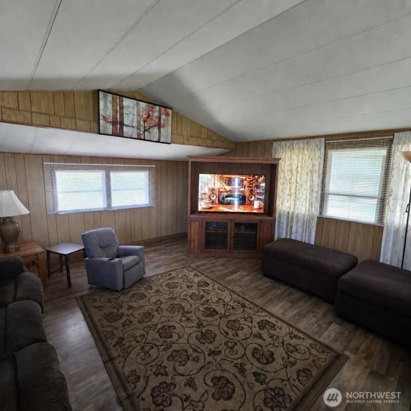 Property photo for 115 Walnut St Street, Coulee City