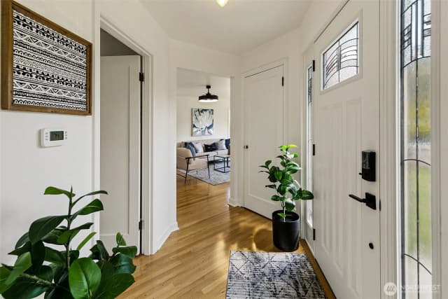 Property photo for 8215 4th Avenue Ne, Seattle photo 5