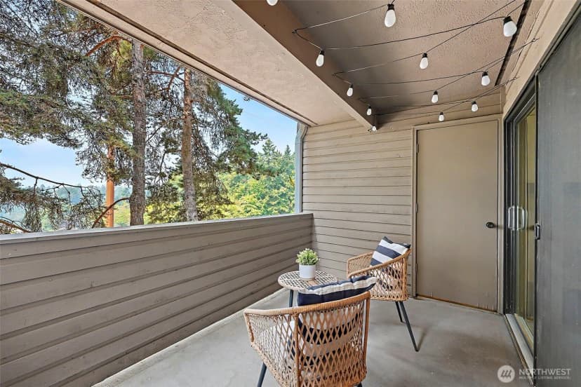 Property photo for 13605 Ne 8th Street #203, Bellevue photo 24
